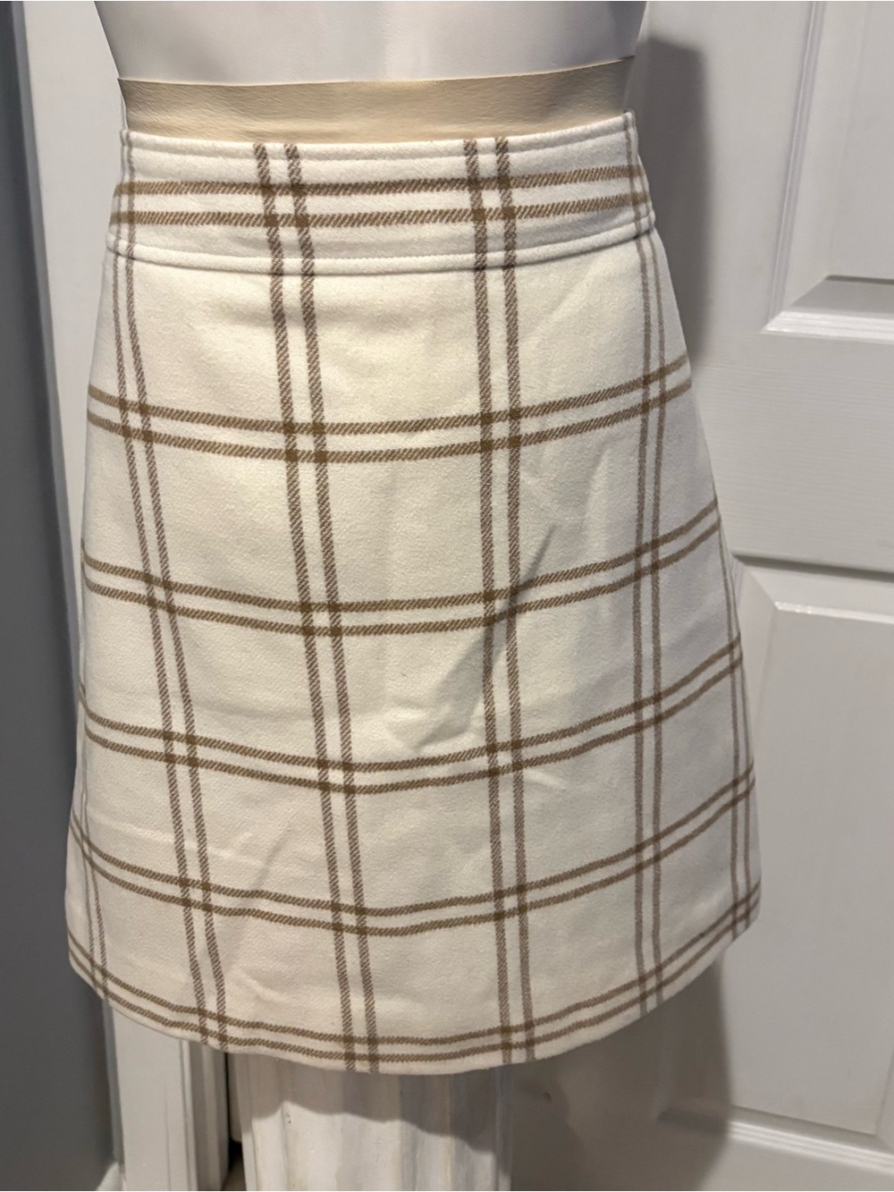 J Crew Classic Mini Plaid A-Line Skirt in Cream & Tan Wool Blend  S/4